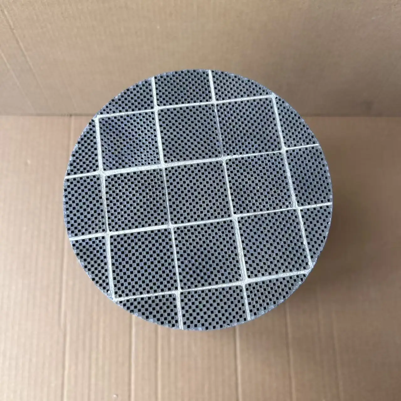 Diesel Vehicle Exhaust Purifier SIC DPF Filter 155×152mm Particulate Black Smoke Capture Filter