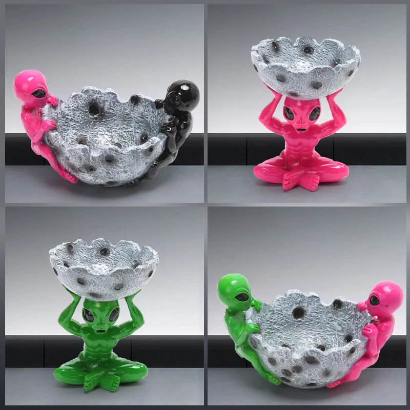 ALIEN Decoration tabletop ashtray resin hiphop Container Retro Vintage Home Office Bar Ornament Crafts Man smoking accessories