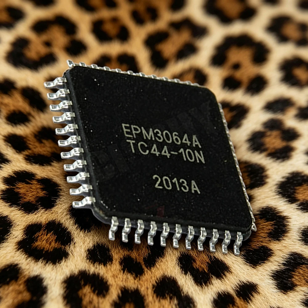 EPM3064ATC44-10N EPM3064 EPM3064ATC44 QFP-44 In-Stock 1pcs/lot