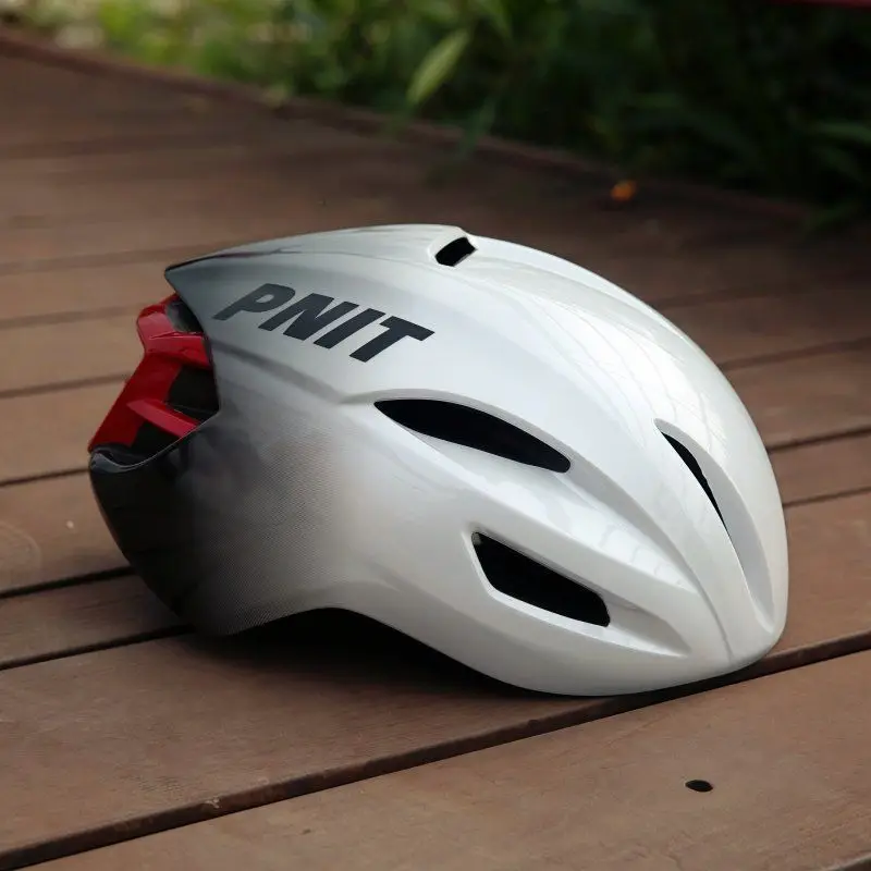 

Men's and women's cycling helmets integrated ultra-light pneumatic road mountain bike helmets