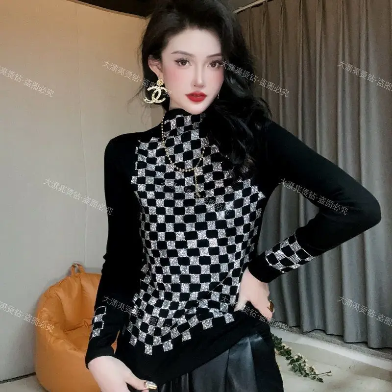 2024 New Half High Collar Hot Drilled Bottom Shirt for Women's Autumn/Winter Fashionable Slim Fit Warm Long Sleeve Top