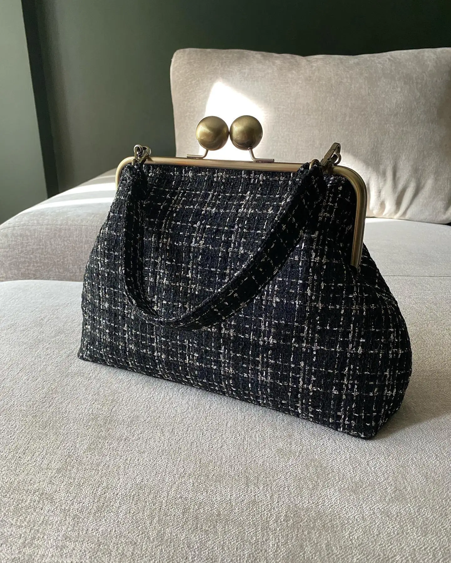 Lost In Vintage Black Tweed Fabric Purse Multiple Ways Handbag or Shoulder Bag Metal Frame Kiss Lock Evening Clutch 33x25x10cm view 2
