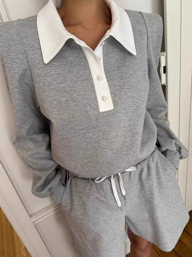 

French Style Contrasting Turn-down Collar Long Sleeved Sweatshirt for Women's Autumn New High Waisted Casual Shorts