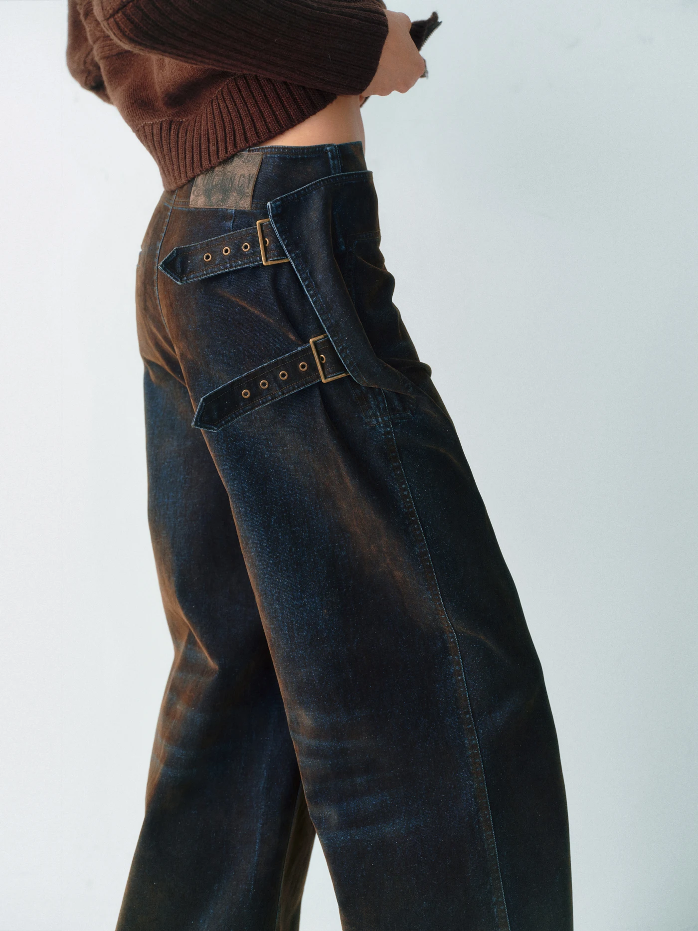 

LUCENCY AW25 Бархатные широкие джинсовые брюки Асимметричный дизайн Универсальные длинные брюки для поездок на работу Женские повседневные хлопковые узкие брюки средней длины