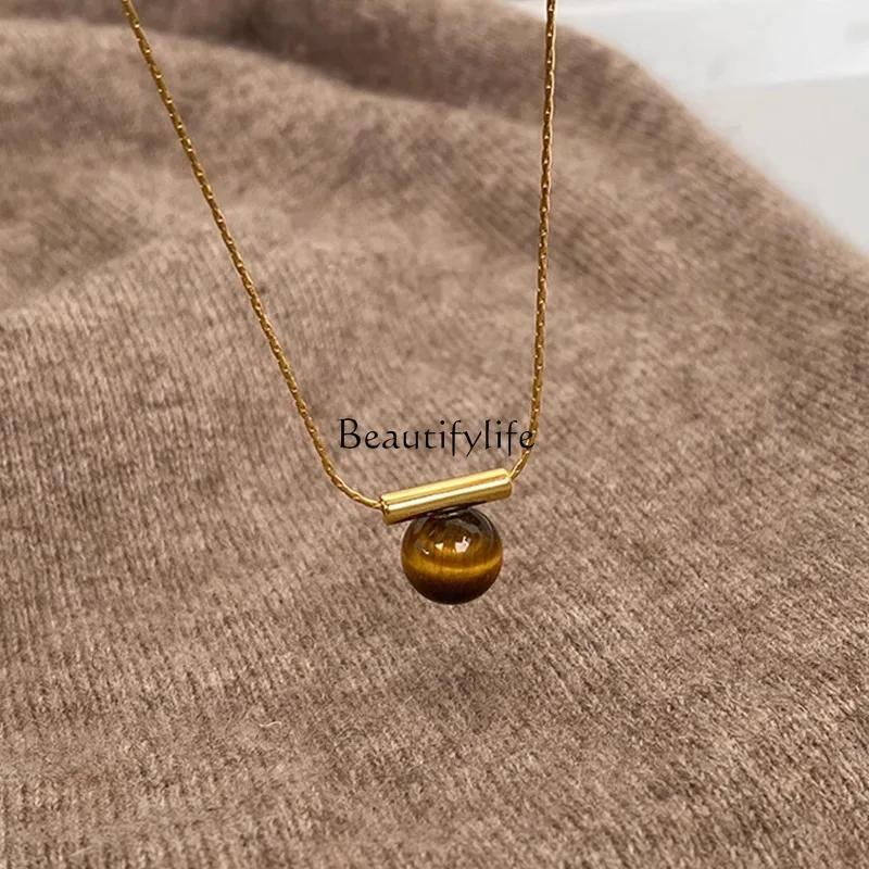 

Maillard Amber Necklace Female Niche High-End Necklace 2023 New Popular Exquisite Sweater Chain