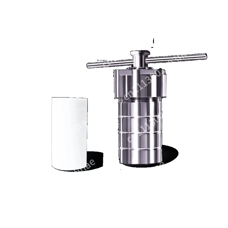 Hydrothermal reactor, liner, liner high pressure temperature stainless steel shell synthesis