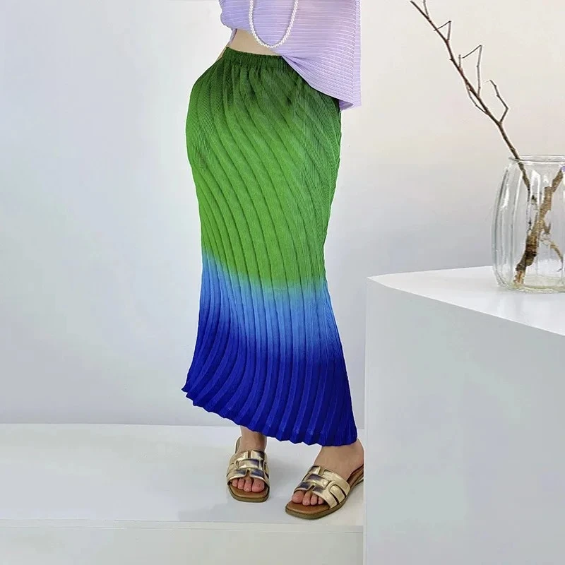 

Miyake High-end Rainbow Gradient Irregular Hand-pressed Skirt Fashionable Pleated Women's Stretch High Waist Skirt 2025 Summer