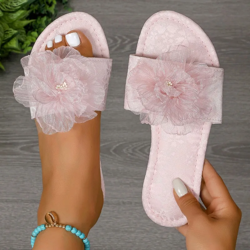 صنادل جديدة لعام 2025 للنساء موضة الشاطئ أحذية نسائية غير رسمية ومريحة مانعة للانزلاق بمقدمة مستديرة أحذية عطلة الشاطئ