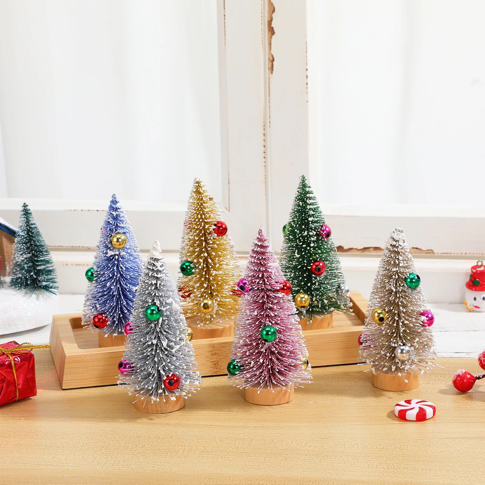 

12Pcs Mini Christmas Tree Decorative Small Xmas Tree for Tabletop Desk Holiday Party Decoration Festive Scene Artifical Pine