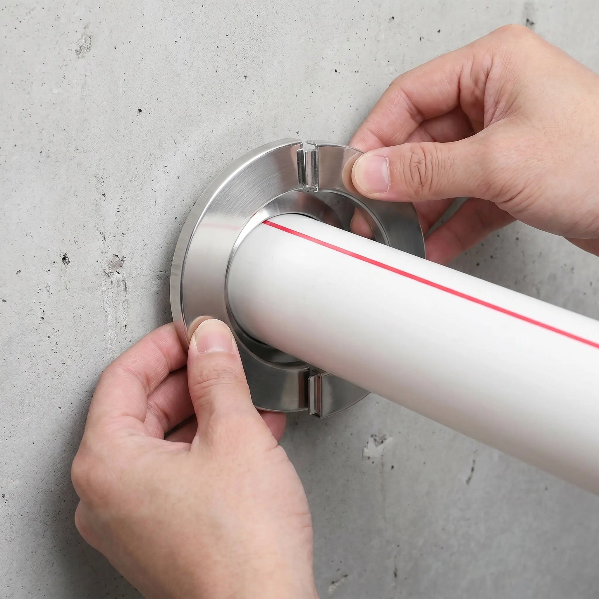 2Pcs Self-Adhesive Stainless Steel Pipe Cover Round Split Wall Flange for Bathroom Kitchen Plumbing Wall Hole Concealment