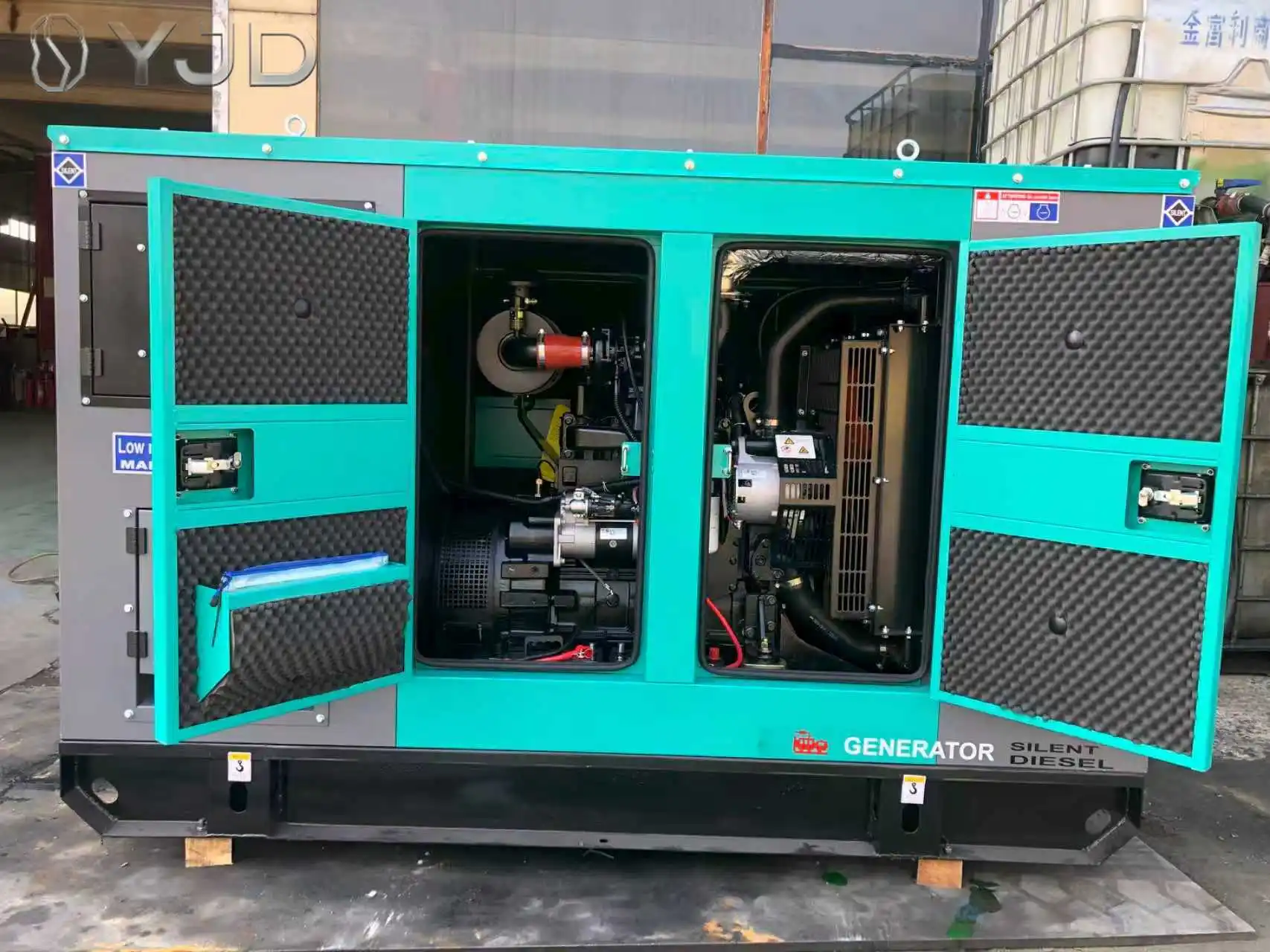 Generators Cumins 4BTA3.9-G2 Prime Power 50KW 62KVA Super Silent Type Diesel Generator Set Auto Start 1500/1800 RPM ATS DC