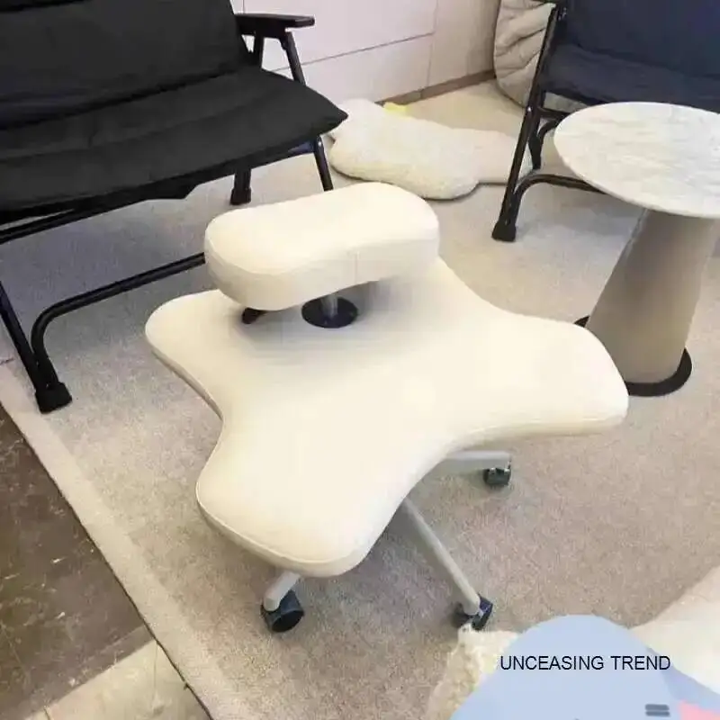 Рисунок 4 - Офисный стул для сидения на перекрестных ножках