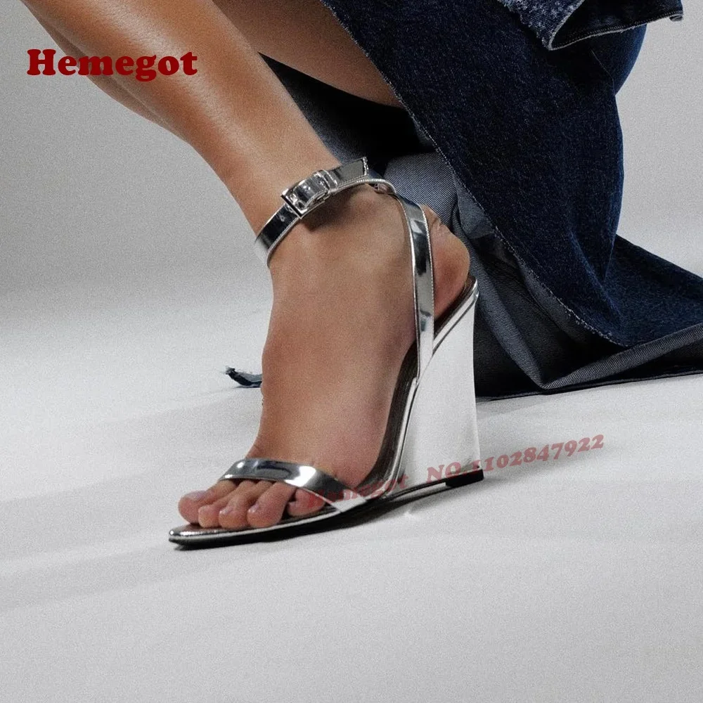 

Женские сандалии с открытой пяткой, однотонные летние белые босоножки на танкетке с пряжкой, Новое поступление, туфли на высоком каблуке с боковой воздушной полосой