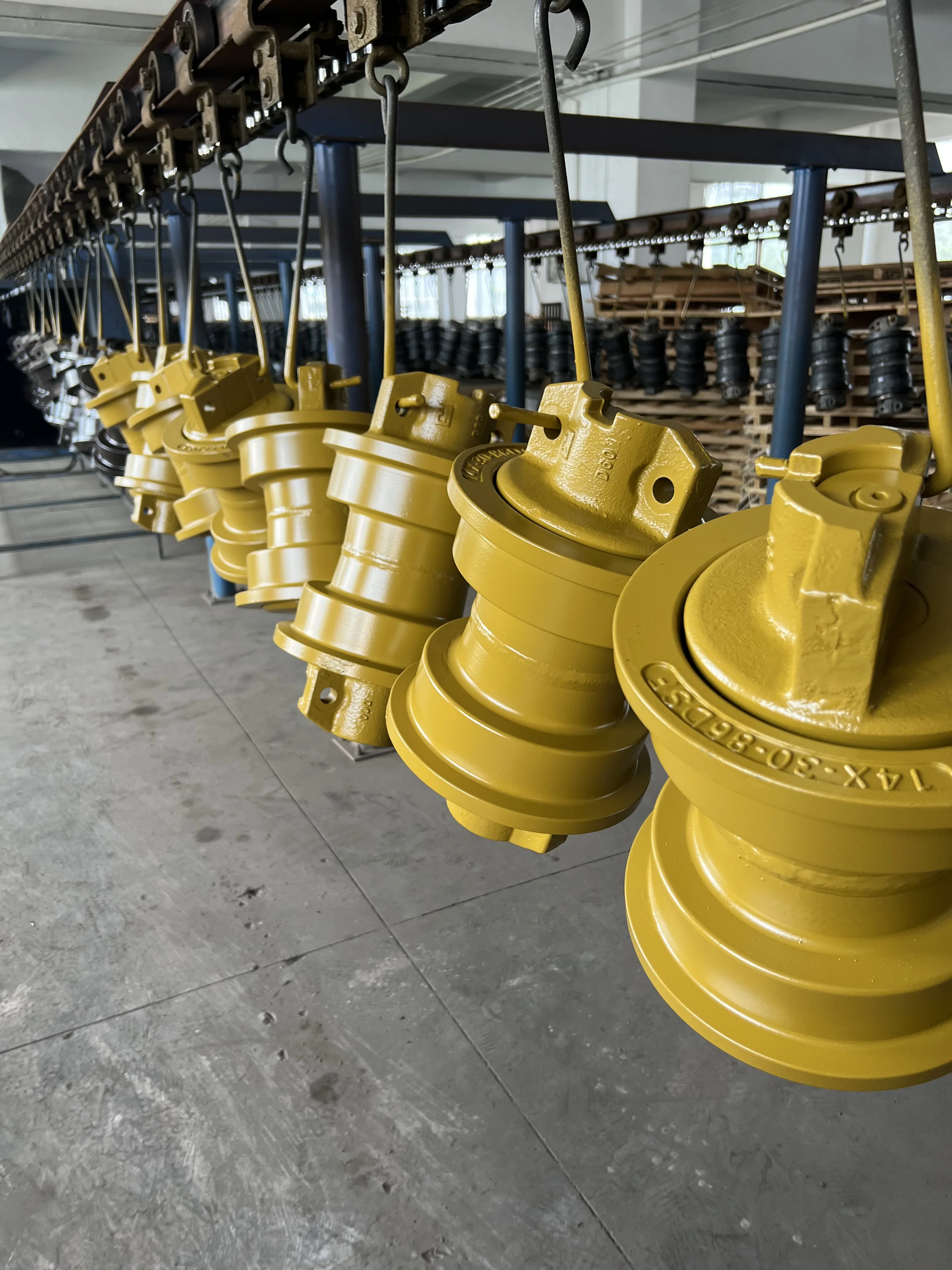 Рисунок 4 - Запчасти ходовой части D11 для кошачьего бульдозера