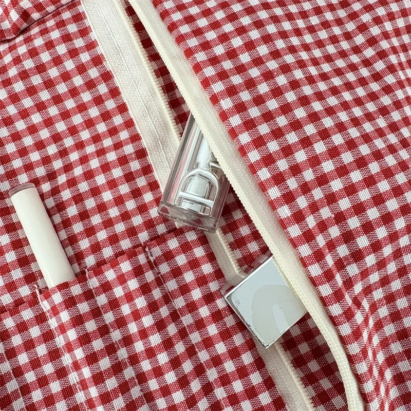 Pastoral flower makeup brush storage bag, portable pencil bag,multi-functional travel eyebrow pencil eye shadow brush makeup bag