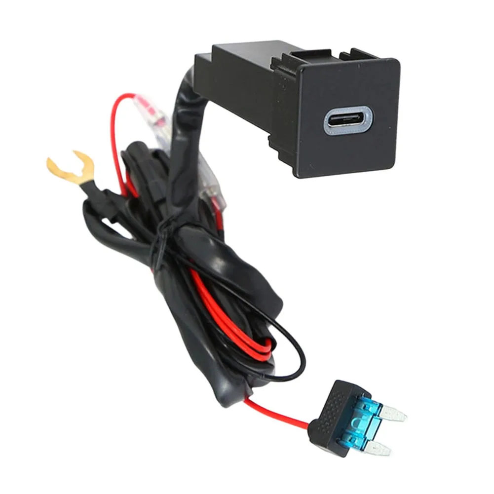 Car Charger Socket with USB-C PFor D Technology for Isuzu For D-MAX T5 2021-2023 Compatible Vehicle Charging Port Replacement
