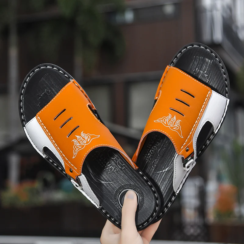 Slippers for men to wear in summer, trendy, personalized, and fashionable. Men's beach sandals in Korean version. One word anti