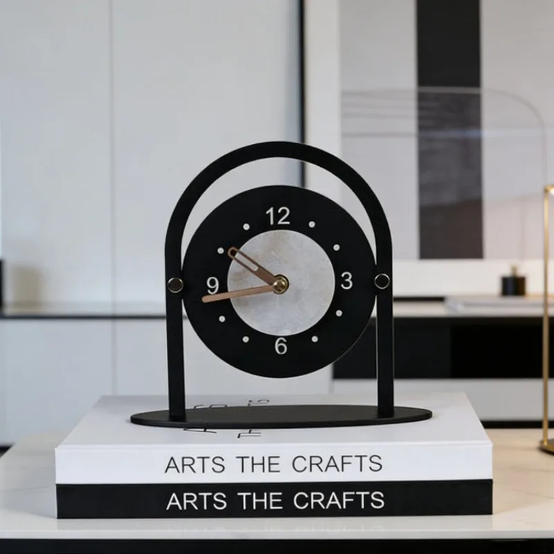 Metal Table Clock Living Room Desk Watch Decorative Luxury Tabletop Clocks Aesthetic Modern Silent Desktop Watches Home Decor