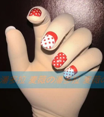 Gants Zentai personnalisés de luxe en peau de Kigurumi avec clou