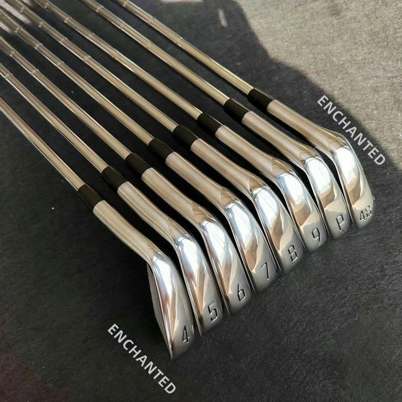 

Golf club iron set silver 4-p/48-200, 8 in total, equipped with carbon and steel shafts