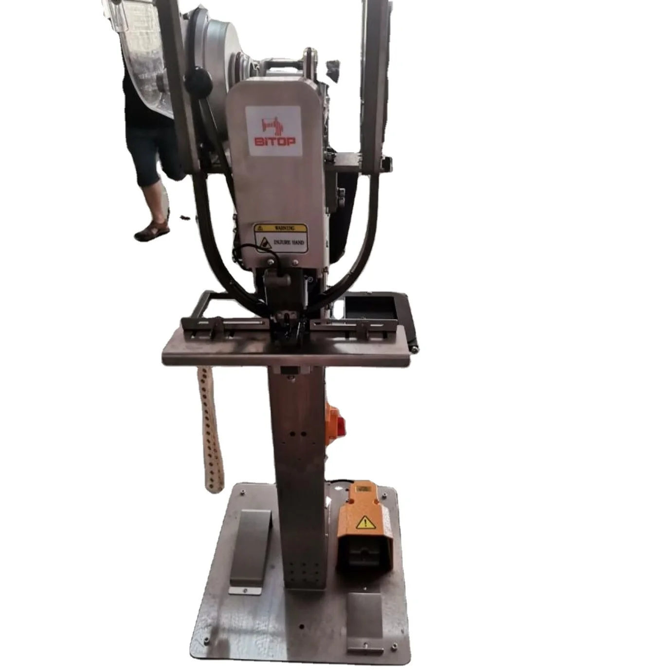 DE93/2K Full Automatic Snap Button Attaching Machine With Servo Motor