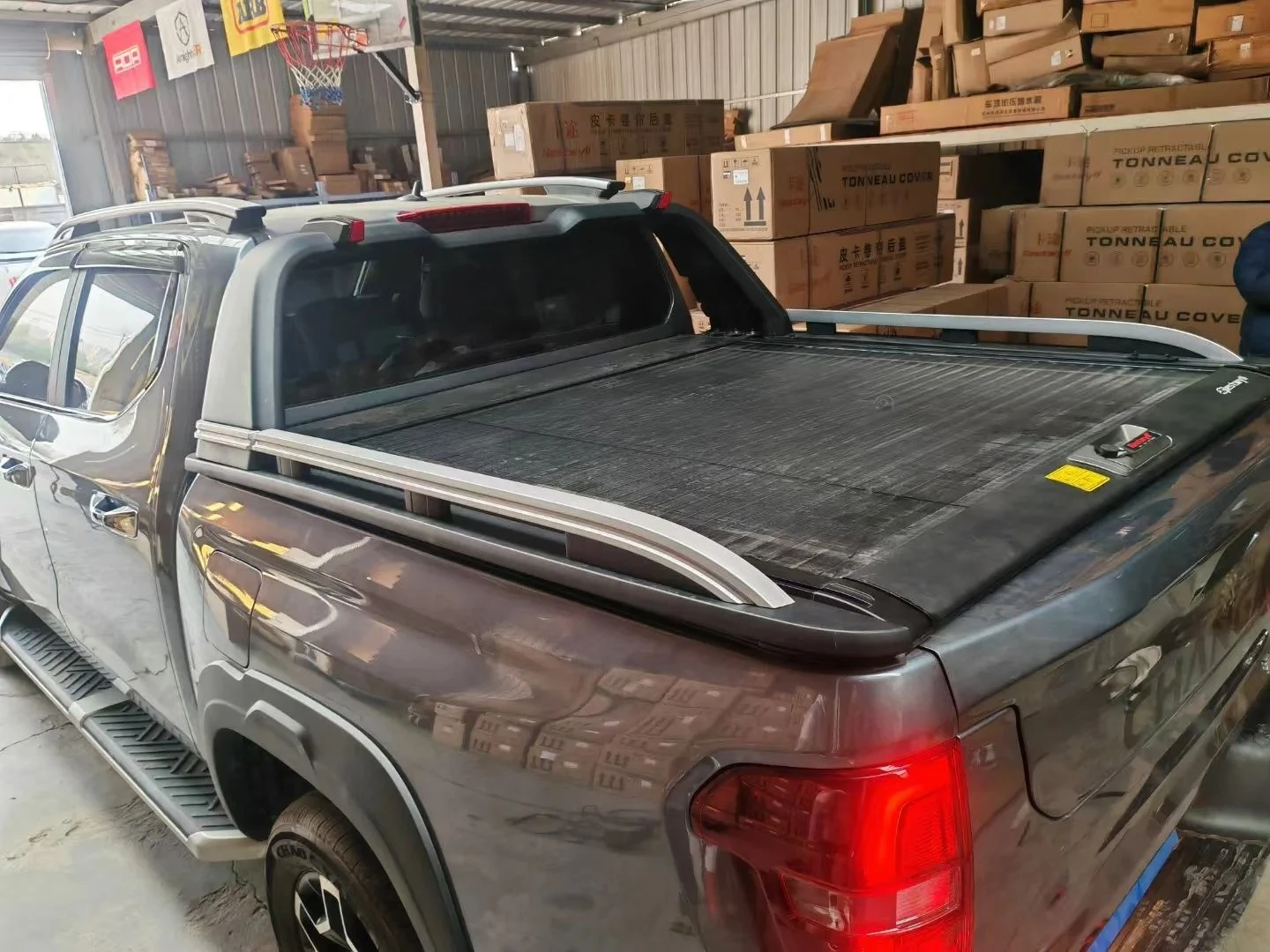 Aluminum Hard Pickup Roller Shutter Retractable Manual Truck Tonneau Cover for Changan Kaicene K42