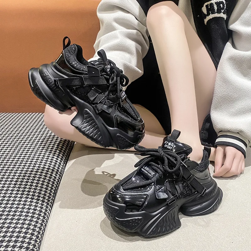 Couple Models Thick Bottom Sneaker Women 2024 New Korean Versatile Casual Shoes Non-slip Comfort Masculino Zapatos Mujer Tenis