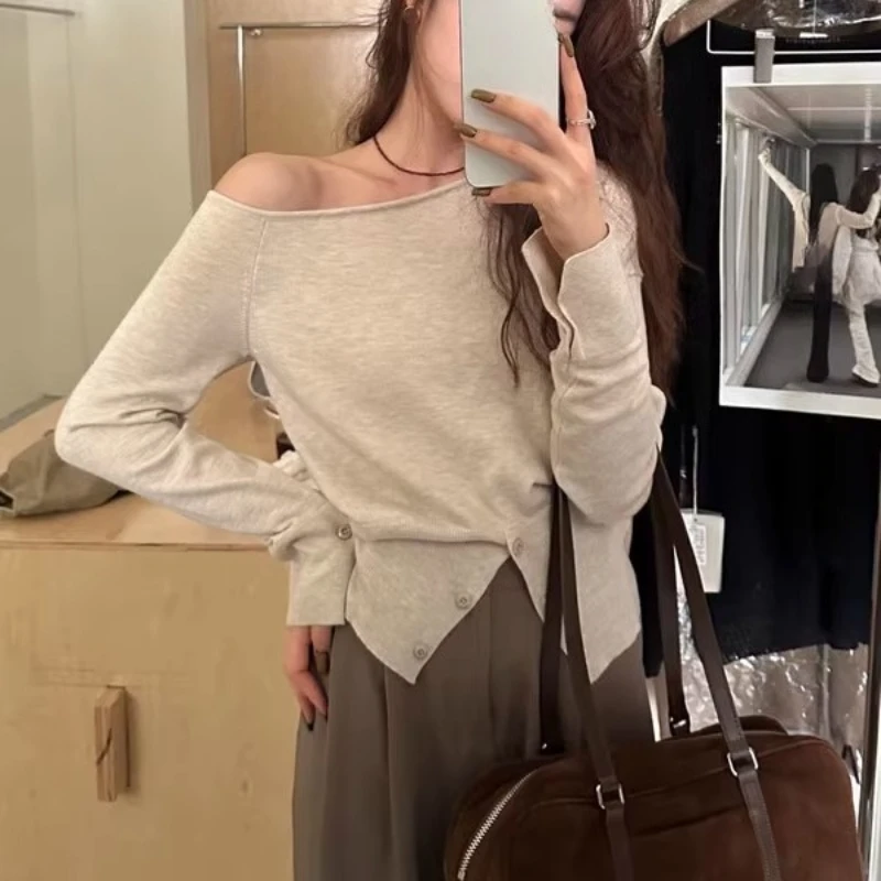 

OCEANLOVE Women Sweaters Solid Skew Collar Simple Elegant Short Pullovers Slit Korean Fashion Autumn Winter Vintage Pull Femme