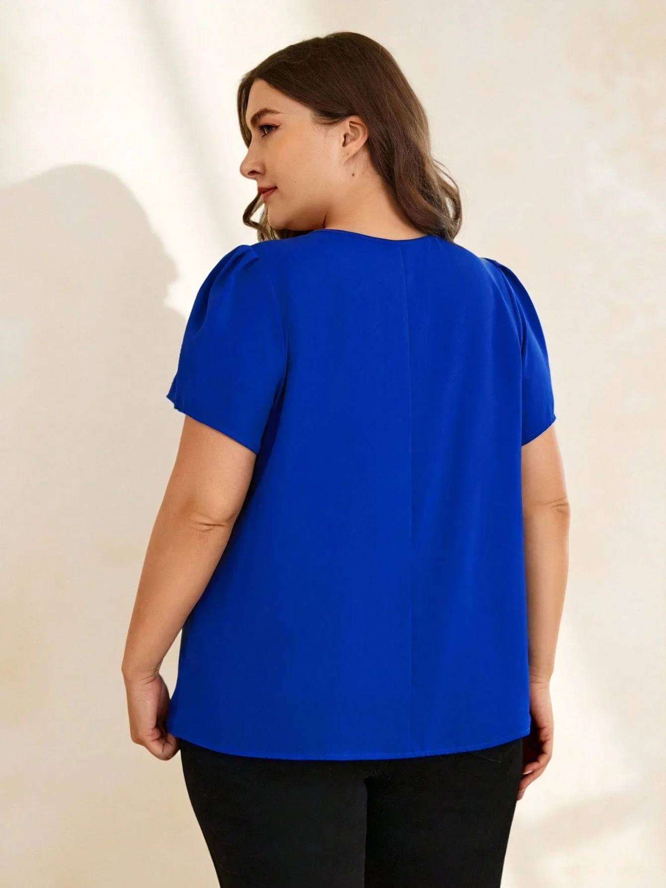 

Blue Keyhole Neck Short Sleeve Pleated Blouse For Women Office Smart Casual Top
