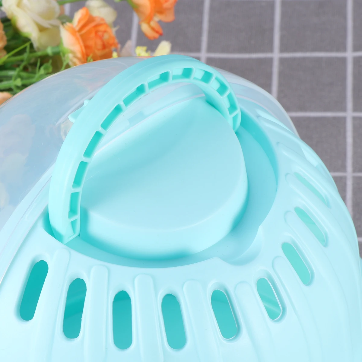 

Plastic Guinea Pig Carrier Green Portable Outdoor Travel Case Lock Secure Pet Supplies Hamster Carrier