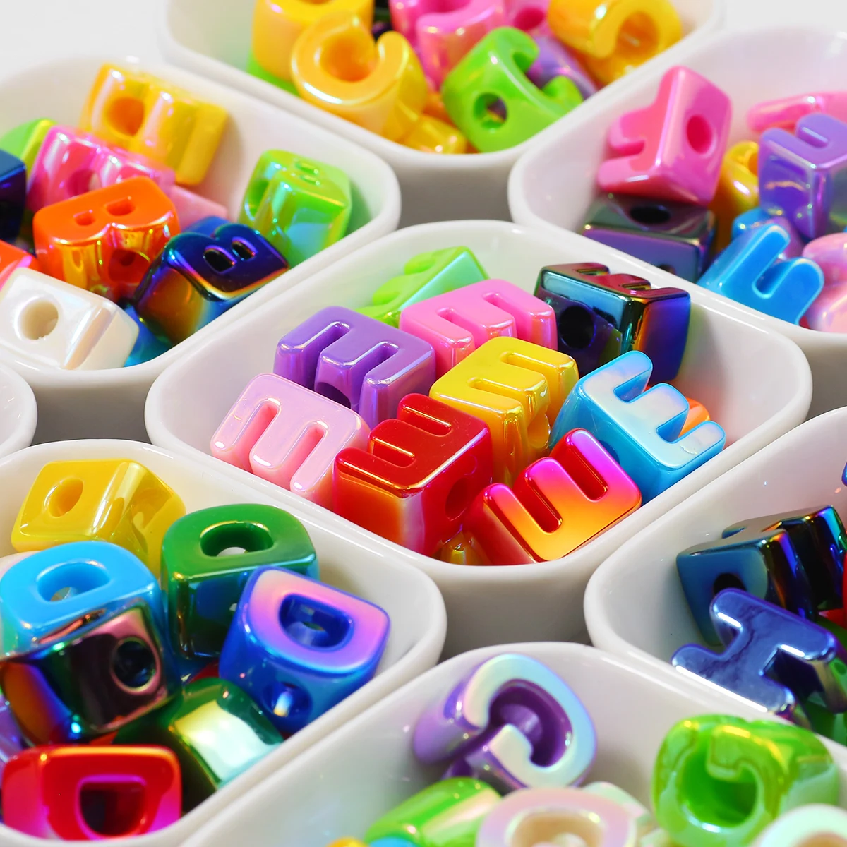 Colorido al azar, 5/10/15 Uds., 26 letras, espaciador acrílico, cuentas sueltas para hacer joyería, pulseras, cadena de teléfono, accesorios DIY