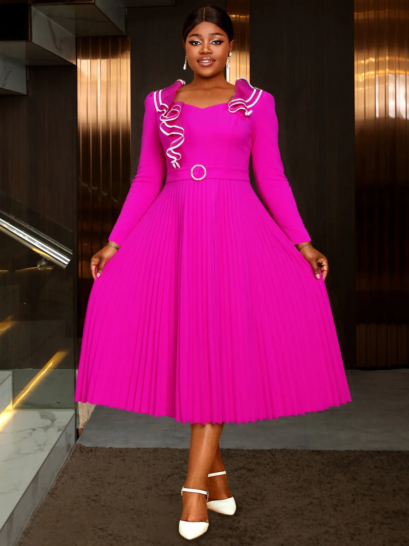 

Plus-size ladies' rose red ruffled fitted dress, round-neck shawl, personalized body-hugging dress