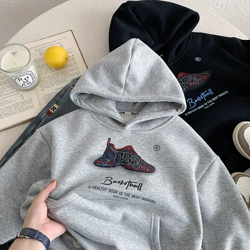 Felpa per neonate infantili Nuovo ricamo invernale per cartoni animati Addensare caldo pullover per ragazzi per bambini Felpe con cappuccio versatili per bambini