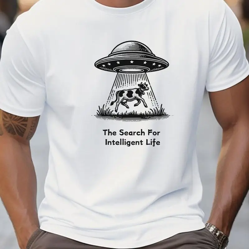Funny Sci-Fi Spaceship Taking Cow Paranormal UFO Space Alien Cow Abduction T-Shirt