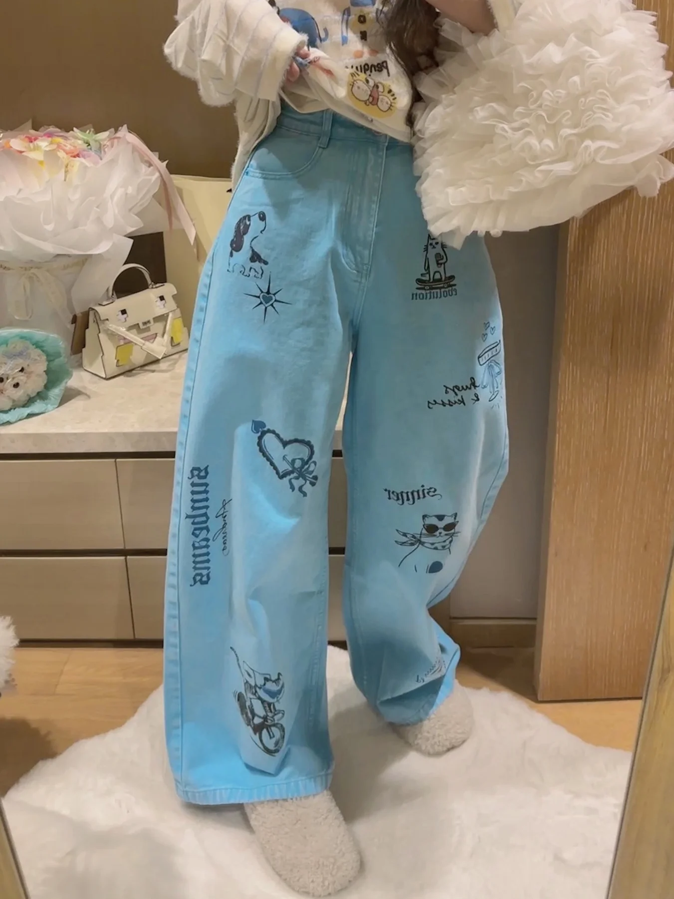 

Стильные синие прямые джинсы с эффектом похудения, на весну, с естественной талией, из хлопка, на пуговицах, с анималистическим принтом, модные женские джинсы