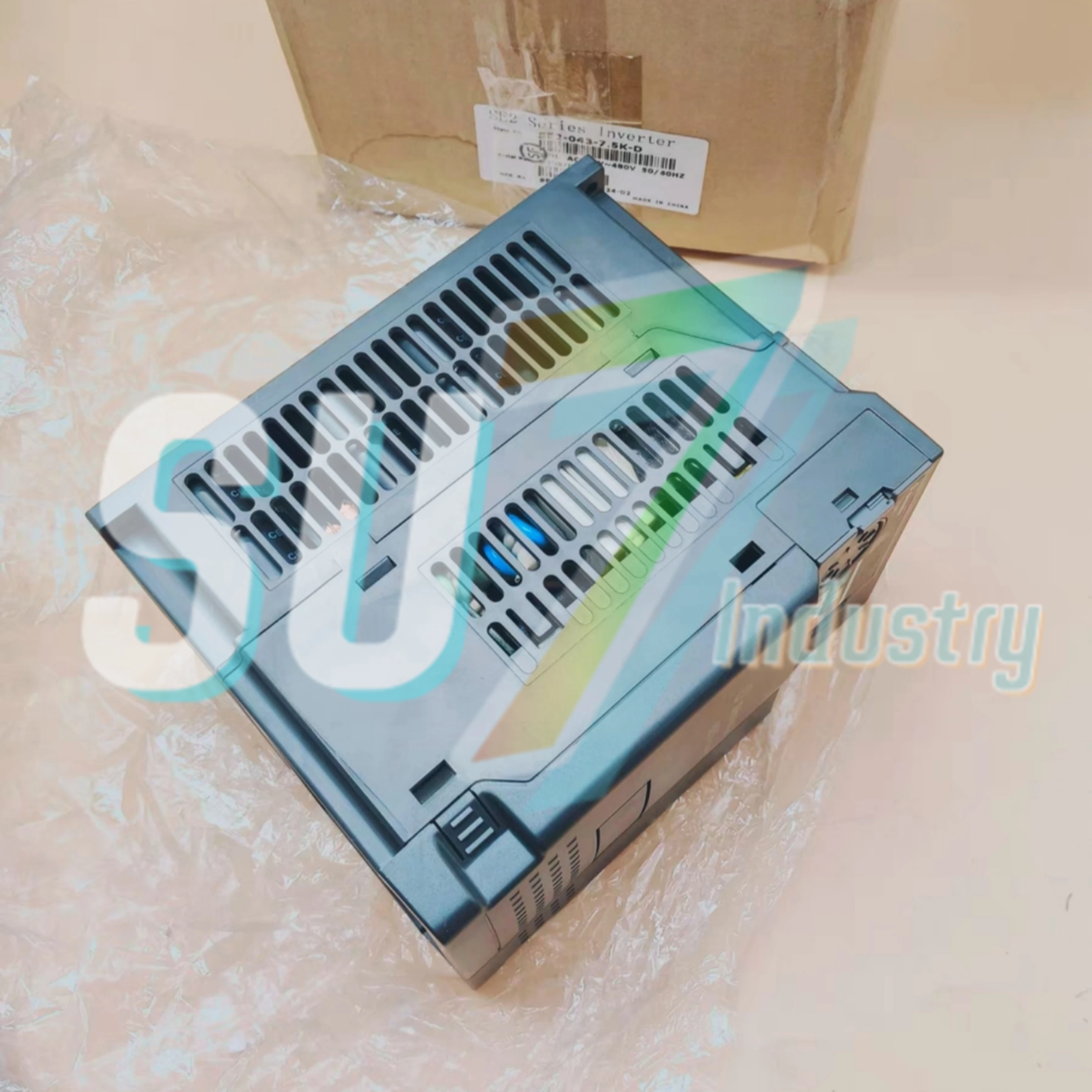 SE3-043-2.2K SE3-043-3.7K ตัวแปลงความถี่ SS2-023-2.2K ใหม่ 100%