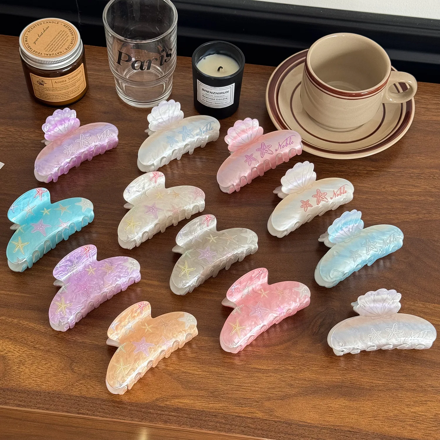 

Wholesale Ins Hot Sale New Design Geometric Starfish Pattern Hair Clip Fashion Acrylic Dazzling Colorful Shark Clip