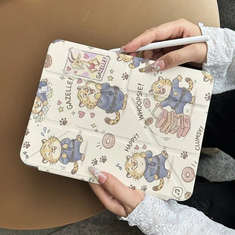 

Чехол с мультяшным леопардовым принтом для iPad Air 11, iPad 10-го, 11-го поколений, A16, 9-го поколения, iPad Pro 11, 4, 5, 10.9 дюймов, 12.9 M2, M3, M4, Mini 7 с держателем для Apple Pencil