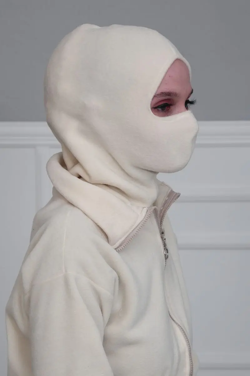 Masked fleece Knochen creme