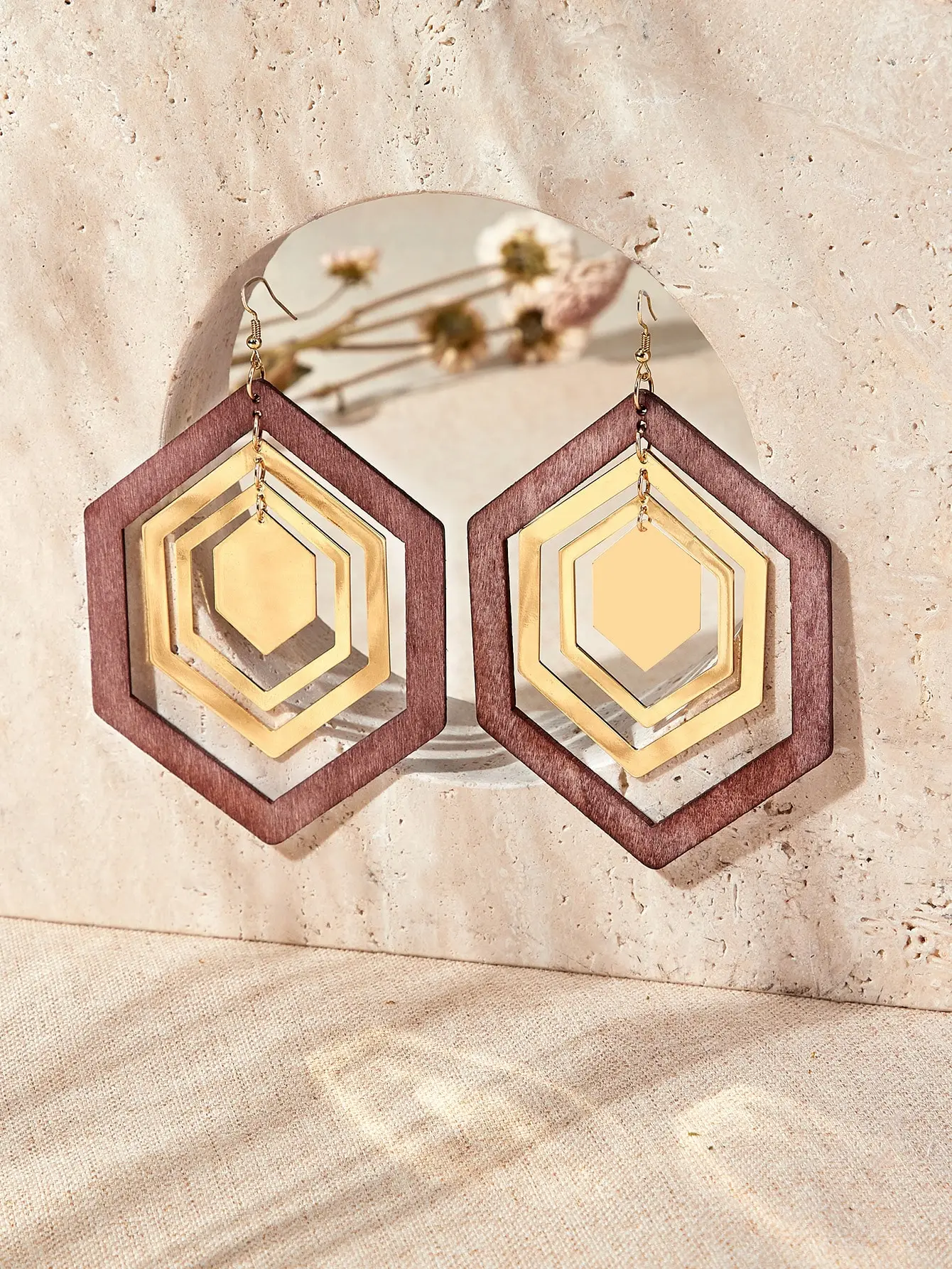 Retro Big Rhombic Quadrilateral Earrings Europe and America Exaggerated Metal Asymmetry Wood Geometric Earrings for Women