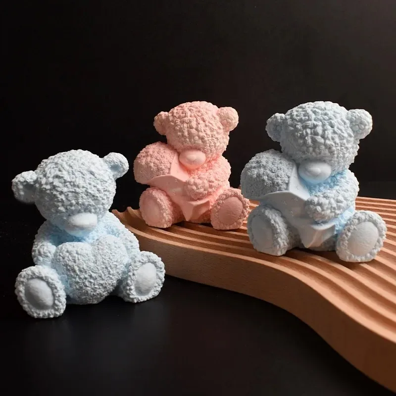 

2026 Latest Models Bear Holding Flower Silicone Candle Molds 3D Animal Resin Soap Making Tools for Crafting Valentine's Day