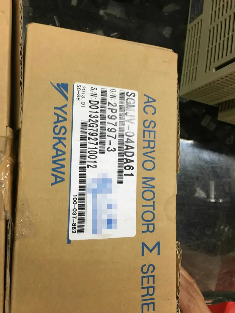 

Серводвигатель переменного тока YASKAWA SGMJV-04ADA61 SGMJV04ADA61, новая Ускоренная доставка