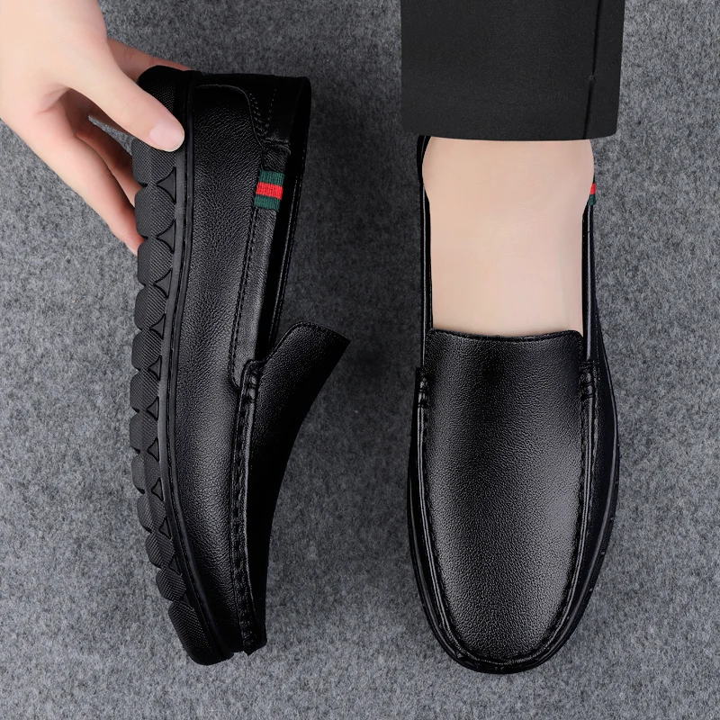 2024 New Men\'s Genuine Leather Shoes Brand Father Casual Leather Anti slip Black Middle-aged Man Cow Leather Shoes