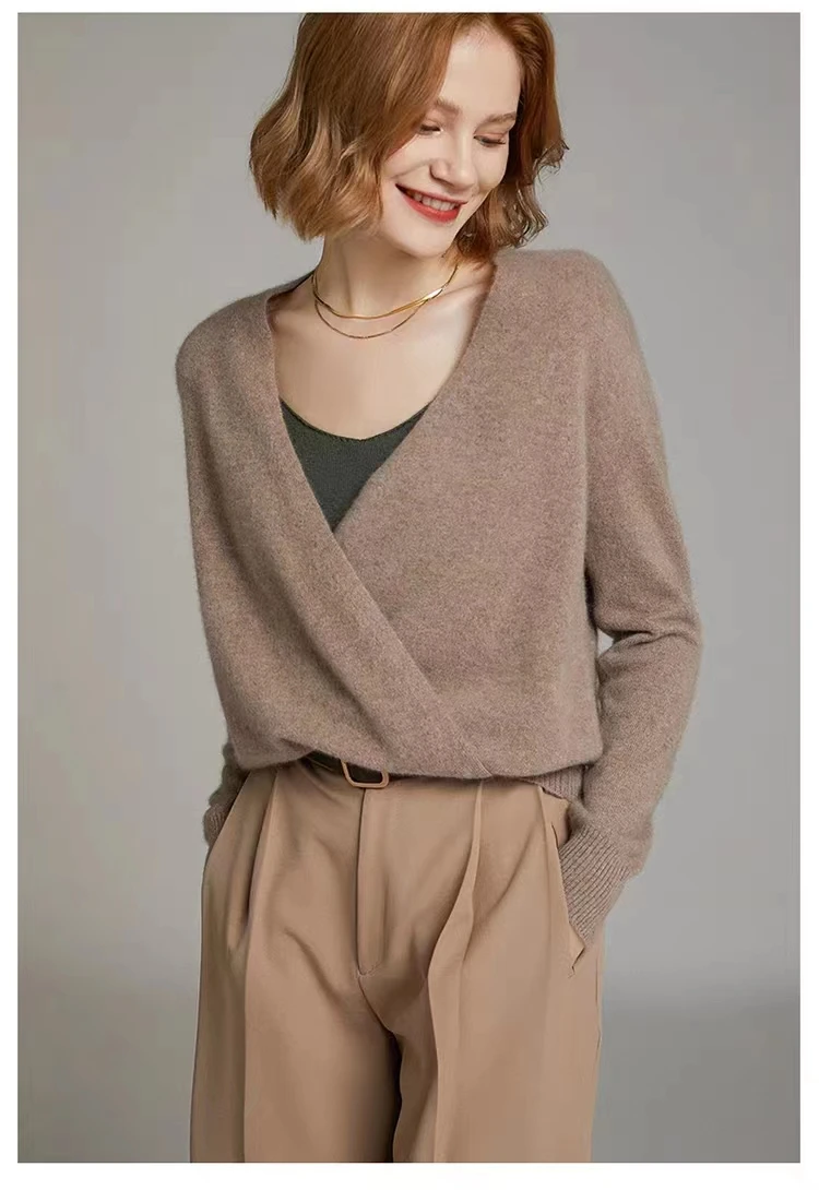 2025 Novo design com fivela de pescoço cruzado cor sólida duas roupas femininas suéter básico de lã cardigã de malha