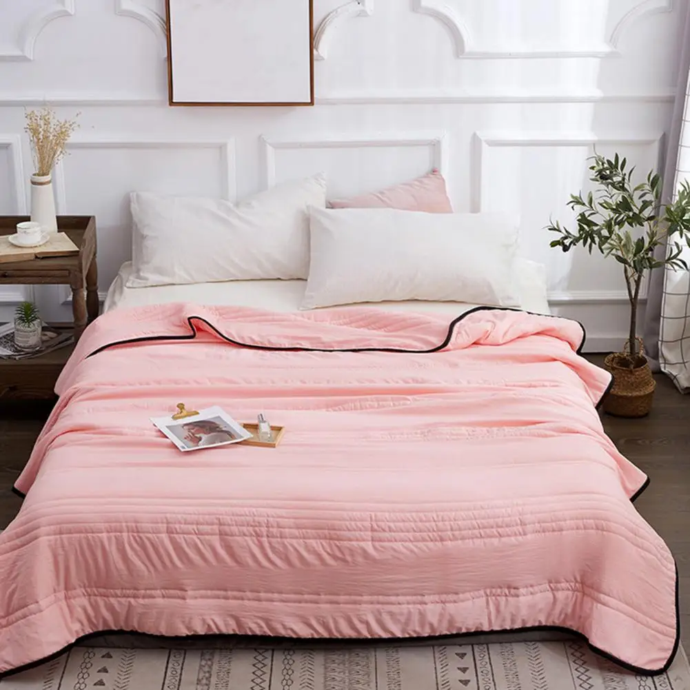 Bedding Accessories Ultralight Summer Cooler Quilt Skin-friendly Wear-resistant Comforter with Double-sided Effect Machine