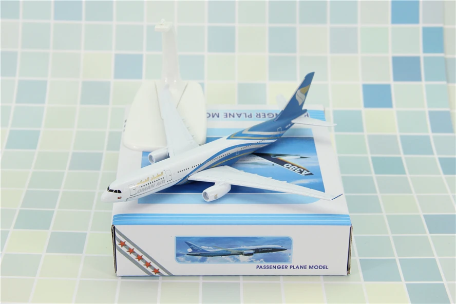 JASON TUTU 16cm Oman Air Airbus A330 Plane Model Airplane Model Aircraft Model 1:400 Diecast Metal Plane Drop shipping