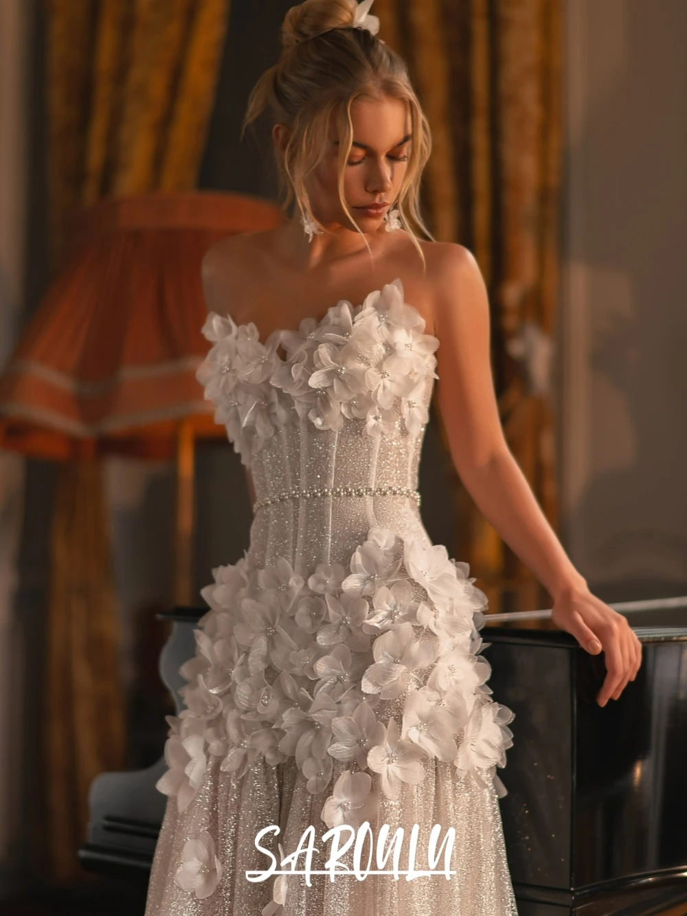 

Shimmering A Line Flowers Romantic Wedding Dress For Women Stunning Corset Delicate Strapless Customized Bridal Gown