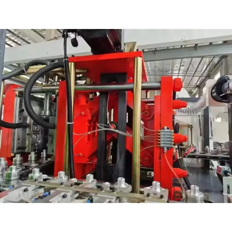 YG Customized Extended Stretching Fully Automatic 4-Cavity PET Cosmetic Detergent Bottle Blow Molding Machine SMC Rotary Cylinde