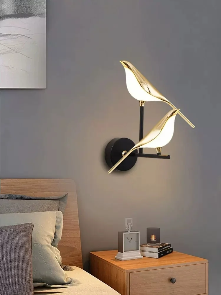 Magpie Creative Gold Bird LED Rotatable Wall Lamp Modern Corridor Bedroom Living Room Sofa Background Wall Decoration Wall Light