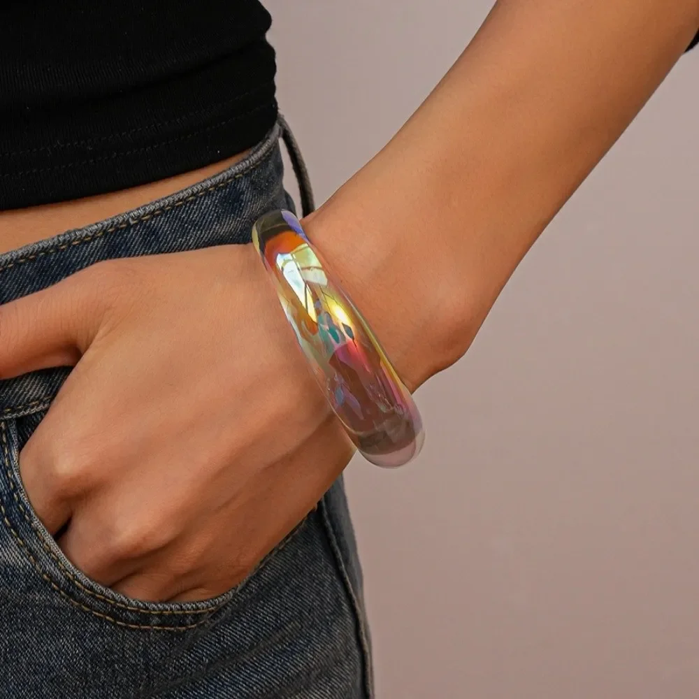 مجوهرات هندسية شفافة الراتنج سوار غير النظامية الملونة واسعة الكفة الإسورة هدايا كبيرة افتتاح الإسورة النساء